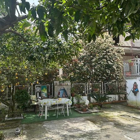 In Famiglia Apartment And Rooms For Pompei, Amalfi, Sorrento And Salerno Sant'Egidio del Monte Albino Luaran gambar