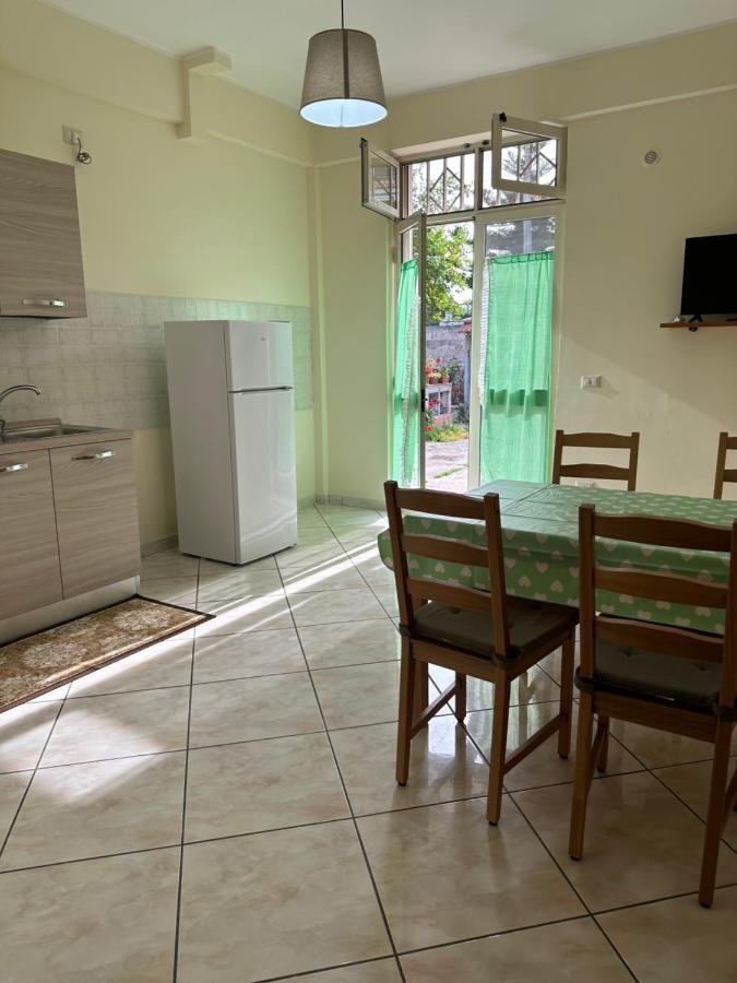In Famiglia Apartment And Rooms For Pompei, Amalfi, Sorrento And Salerno Sant'Egidio del Monte Albino Luaran gambar