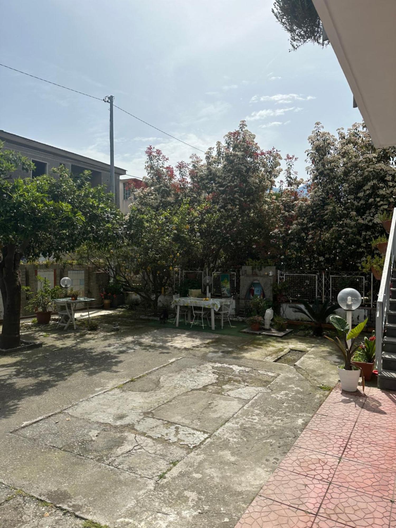 In Famiglia Apartment And Rooms For Pompei, Amalfi, Sorrento And Salerno Sant'Egidio del Monte Albino Luaran gambar